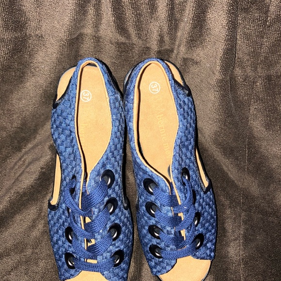 Blue Woven Open-Toe Bernie mev Sandals - Picture 5 of 5